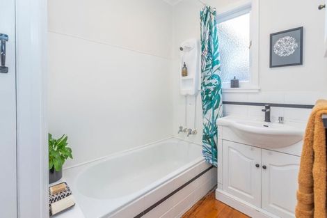 Photo of property in 43 Old Mill Road, Grey Lynn, Auckland, 1021