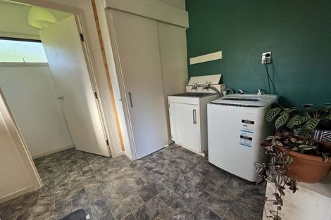 Photo of property in 9 Hall Terrace, Omata, New Plymouth, 4374