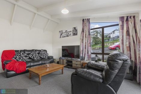 Photo of property in 5 Frosses Place, Massey, Auckland, 0614