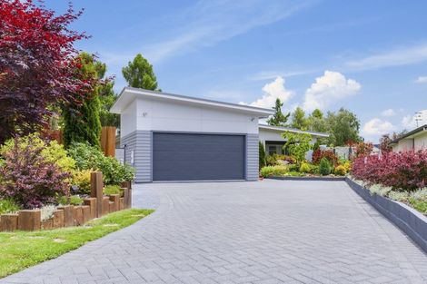 Photo of property in 8 Nursery Lane, Kinloch, Taupo, 3377