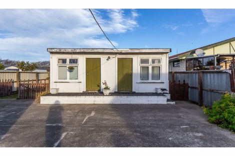 Photo of property in 13 Cradock Street, South New Brighton, Christchurch, 8062