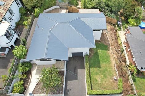 Photo of property in 28 Durham Street, Mornington, Dunedin, 9011