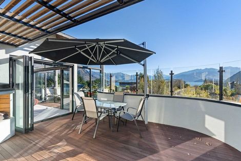 Photo of property in 8 Penrith Park Drive, Wanaka, 9305