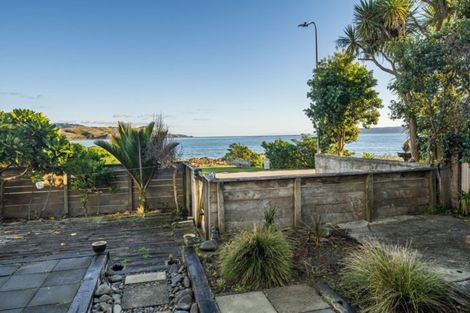 Photo of property in 14 Moana Road, Plimmerton, Porirua, 5026