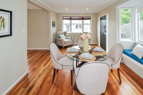 Photo of property in 105 Selwyn Crescent, Forrest Hill, Auckland, 0620