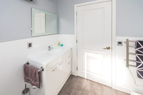 Photo of property in 4 Brougham Place, Springvale, Whanganui, 4501