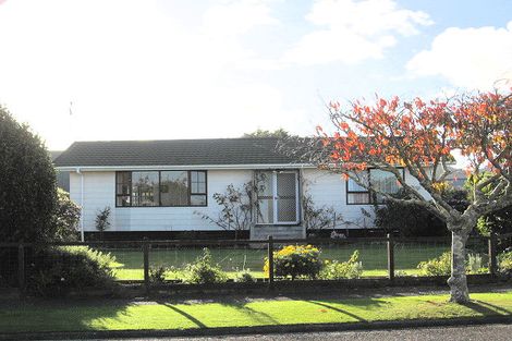 Photo of property in 30 Oriwa Crescent, Otaki, 5512