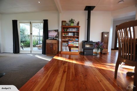Photo of property in 112 Koutu Road, Kawaha Point, Rotorua, 3010