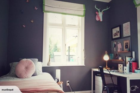 Photo of property in 18 Fernlea Avenue, Karori, Wellington, 6012