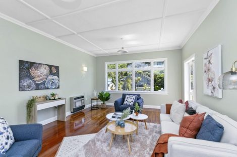 Photo of property in 59 Severn Street, Island Bay, Wellington, 6023