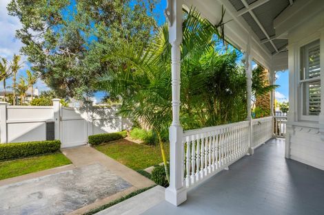 Photo of property in 215 Jervois Road, Herne Bay, Auckland, 1011