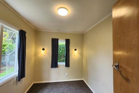 Photo of property in 34 Tuatoru Street, Eastbourne, Lower Hutt, 5013