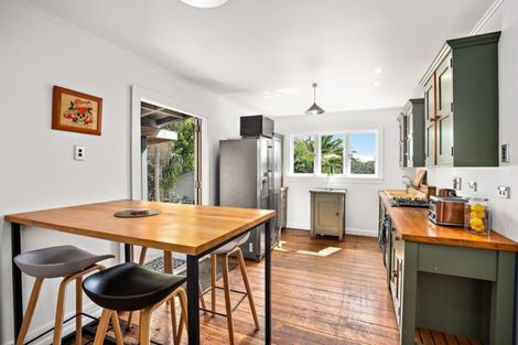 Photo of property in 12 Onewhero Road, Kaukapakapa, Warkworth, 0984