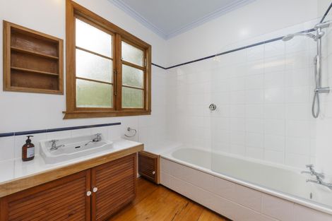 Photo of property in 487 Albert Street, Hokowhitu, Palmerston North, 4410