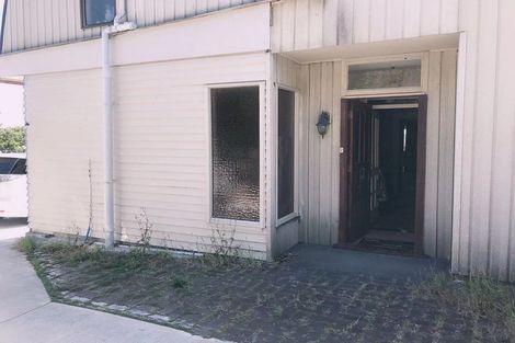 Photo of property in 9 Anne Road, Hillcrest, Auckland, 0627