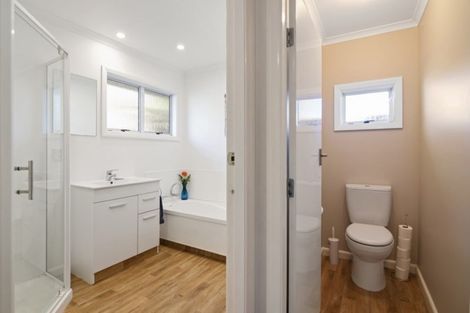 Photo of property in 95 Tipahi Street, Nelson South, Nelson, 7010