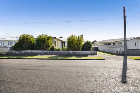 Photo of property in 8 Pacey Avenue, Hawera, 4610