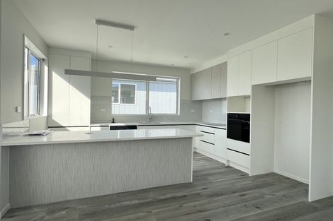 Photo of property in 319b East Coast Road, Mairangi Bay, Auckland, 0630