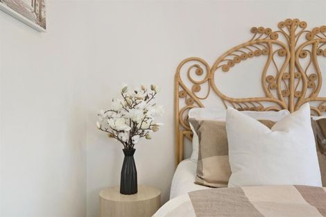 Photo of property in 33 Oregon Drive, Kelvin Heights, Queenstown, 9300