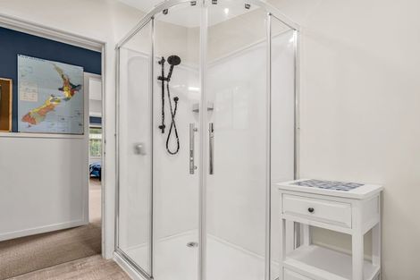 Photo of property in 9 Cooper Avenue, Holdens Bay, Rotorua, 3010