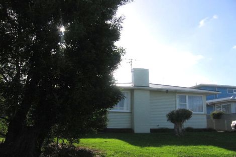 Photo of property in 11 Somerset Crescent, Highbury, Palmerston North, 4412