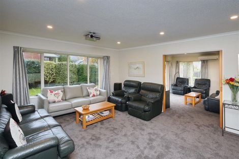 Photo of property in 3 Oaktree Lane, Bishopdale, Christchurch, 8053