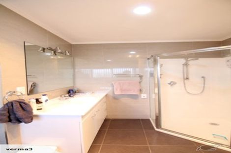 Photo of property in 9 Tatua Place, Conifer Grove, Takanini, 2112