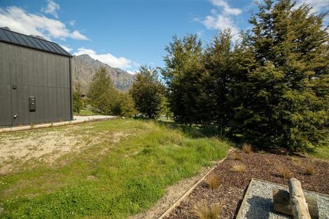 Photo of property in 17 Soudley Court, Jacks Point, Queenstown, 9371
