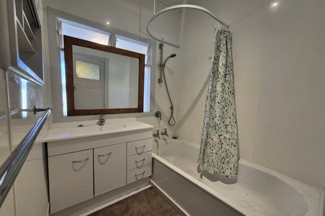 Photo of property in 180 Tasman Street, Opunake, 4616