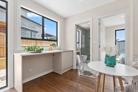 Photo of property in 3 May Potter Close, Oteha, Auckland, 0632