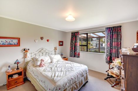 Photo of property in 13 Elderlee Street, Milton, 9220