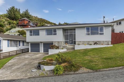 Photo of property in 17 The Anchorage, Whitby, Porirua, 5024
