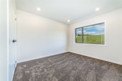 Photo of property in 7 Bight Road, Long Bay, Auckland, 0630