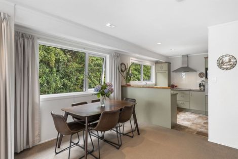 Photo of property in 2/40 Beulah Avenue, Rothesay Bay, Auckland, 0630