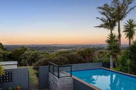 Photo of property in 4 Range Road, Swanson, Auckland, 0816