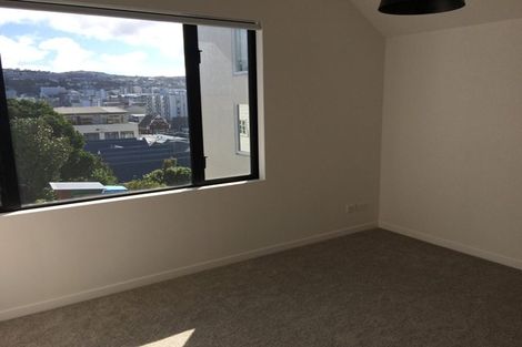Photo of property in 76 Brougham Street, Mount Victoria, Wellington, 6011