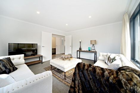 Photo of property in 19 Te Aparangi Crescent, Papakura, 2110