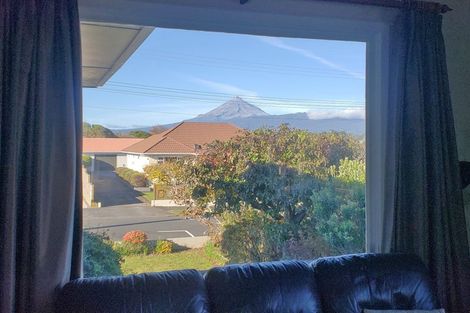 Photo of property in 9/1 Wilton Street, Westown, New Plymouth, 4310