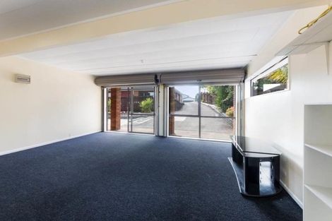 Photo of property in 2/16 Matisse Drive, West Harbour, Auckland, 0618