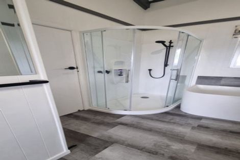 Photo of property in 31 Cranwell Street, Churton Park, Wellington, 6037