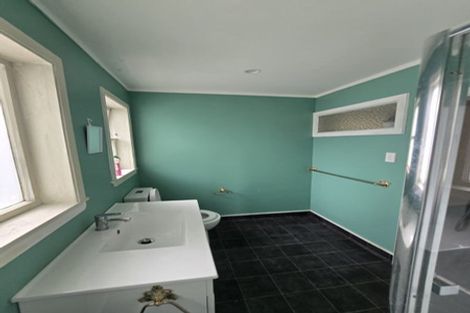 Photo of property in 21 Olivia Crescent, Tawa, Wellington, 5028