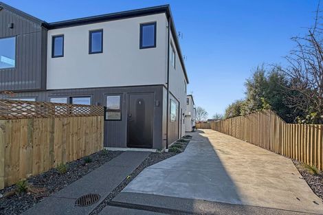 Photo of property in 2/13 Shearer Avenue, Papanui, Christchurch, 8052