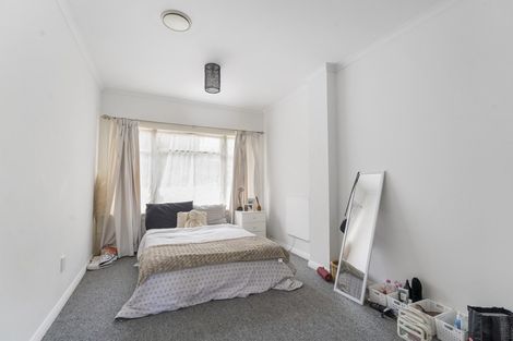 Photo of property in 92 Milton Terrace, Picton, 7220