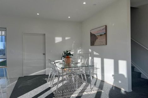 Photo of property in 2 Warbler Crescent, Papakura, 2110