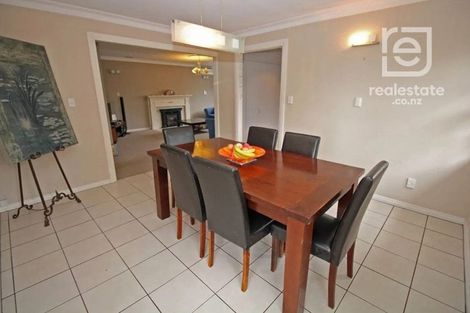Photo of property in 47 Cambridge Terrace, Masterton, 5810
