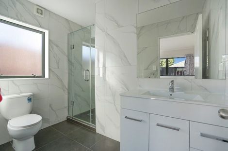 Photo of property in 112a Longford Park Drive, Takanini, 2112