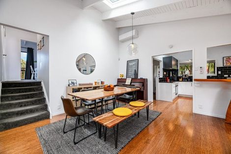 Photo of property in 5 Derwent Crescent, Titirangi, Auckland, 0604