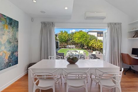 Photo of property in 75a Stanley Point Road, Stanley Point, Auckland, 0624