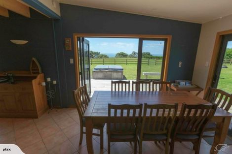 Photo of property in 37 Greenock Drive, Manukau Heads, Waiuku, 2684