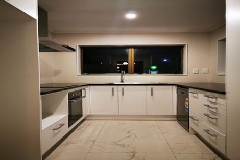 Photo of property in 6/320 Pakuranga Road, Pakuranga Heights, Auckland, 2010